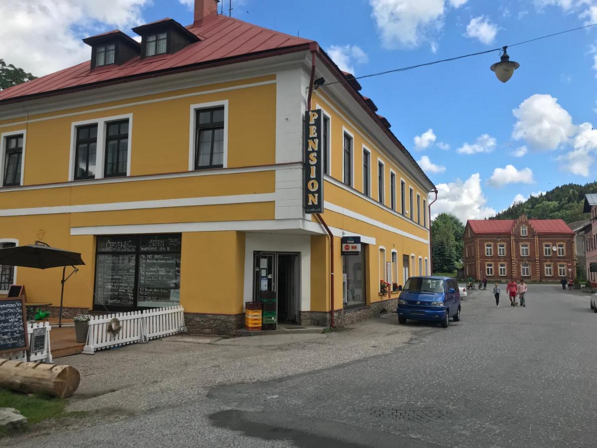 Penzion U Hlavacu Horní Maršov Eksteriør billede